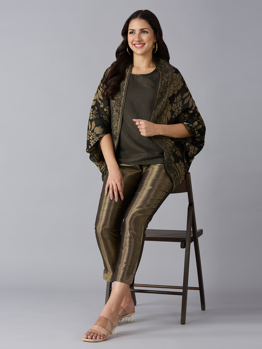 Brocade Floral Pattern Black Shrug