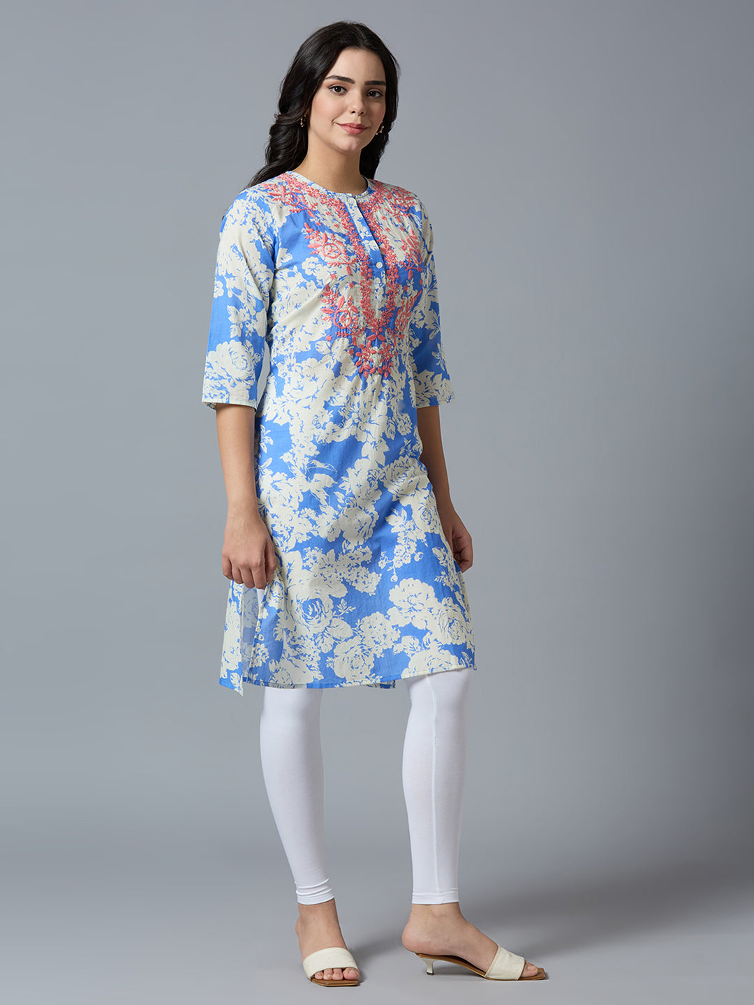 Blue Embroidered Floral Cotton Kurta