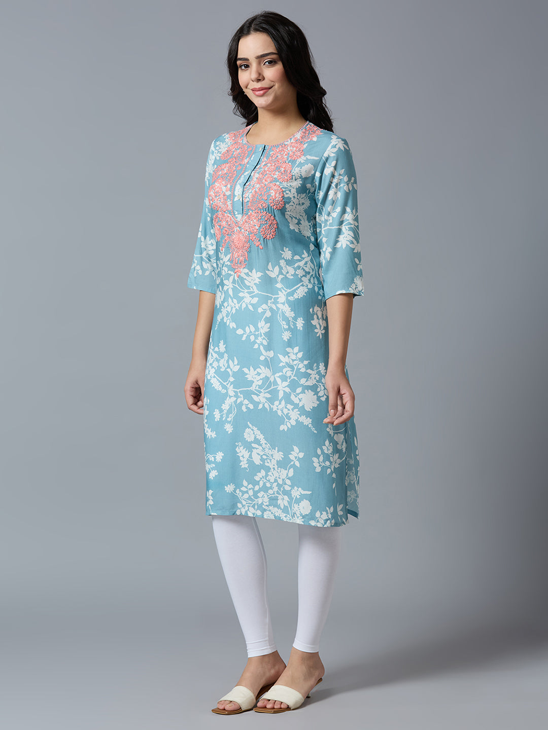 Light Grey Embroidered Floral Viscose Kurta