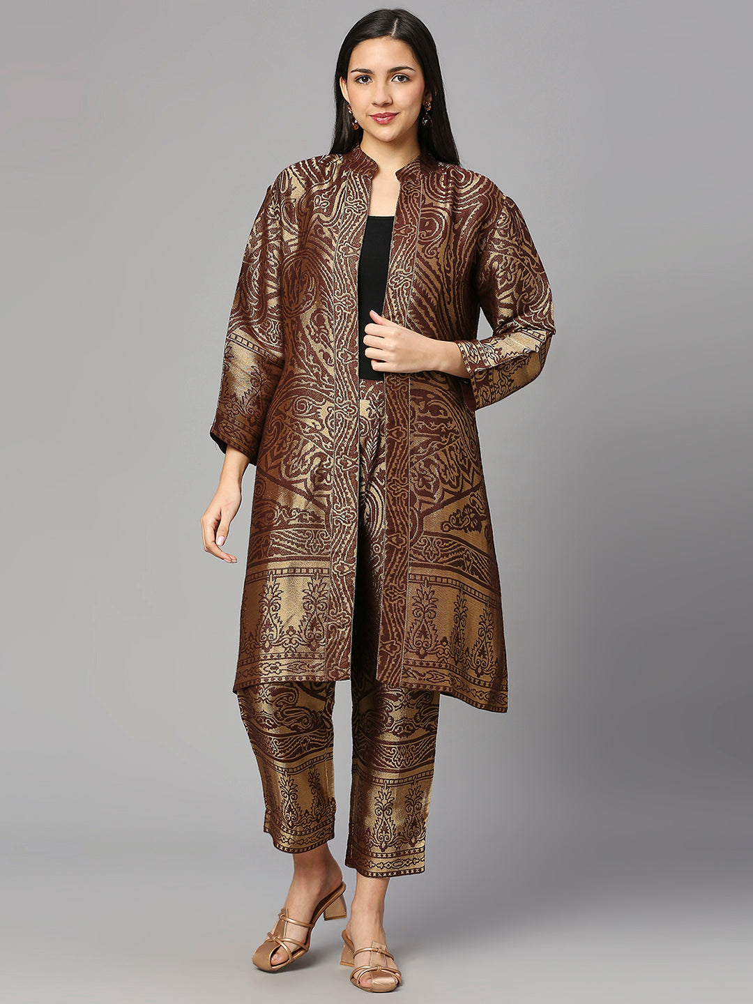 Brocade Paisley Design Brown Kimono