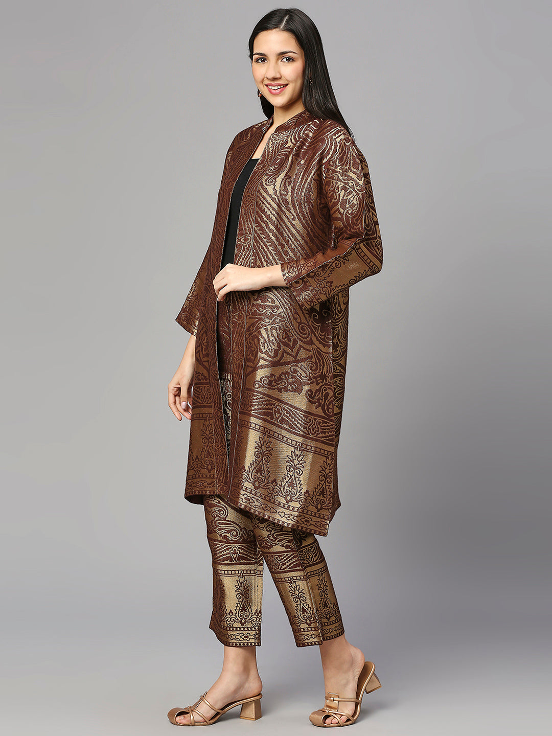 Brocade Paisley Design Brown Kimono