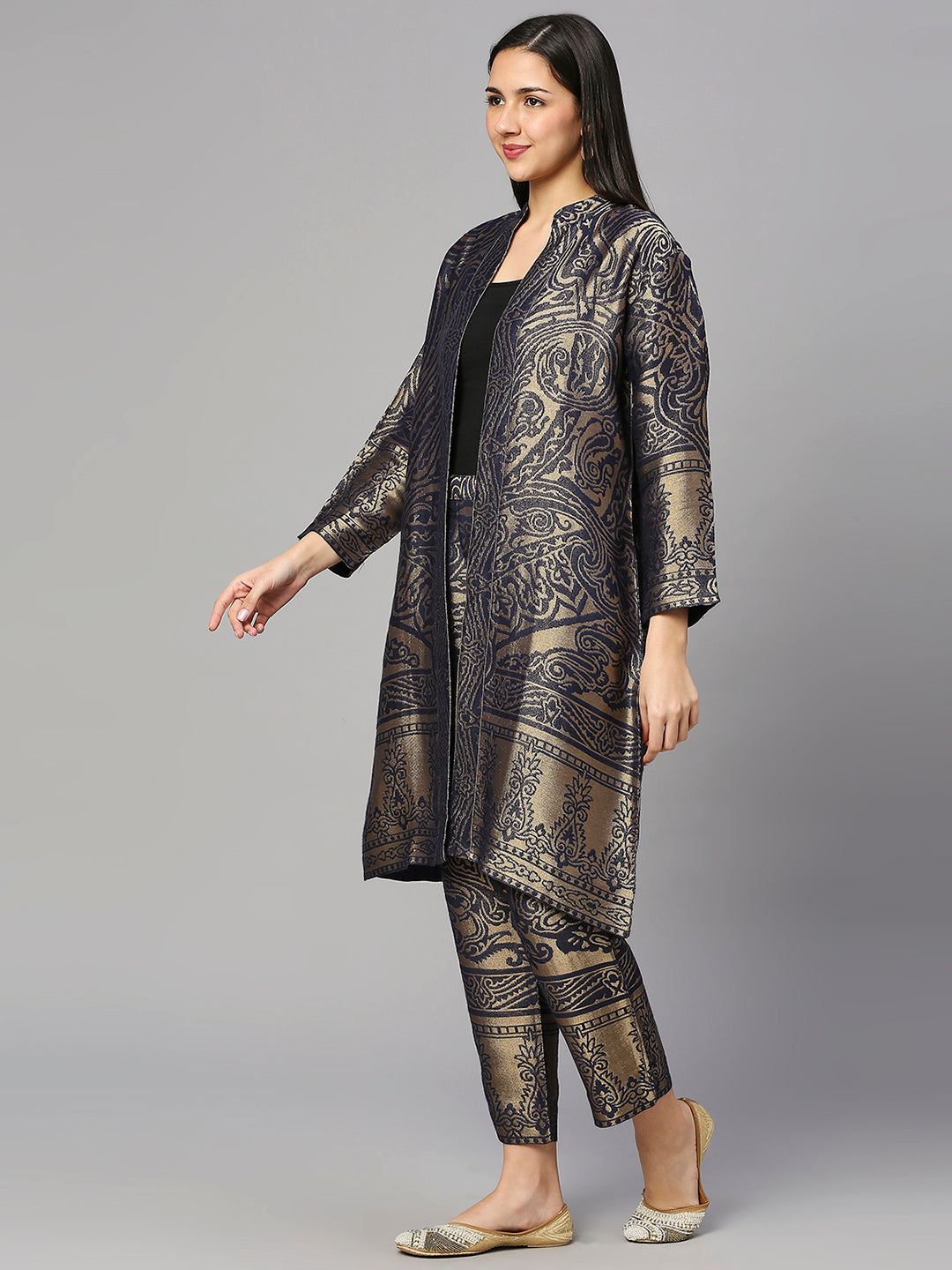 Brocade Navy Enlarged Paisley Design kimono