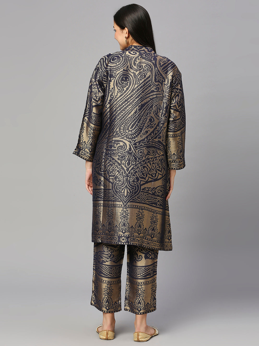 Brocade Navy Enlarged Paisley Design kimono