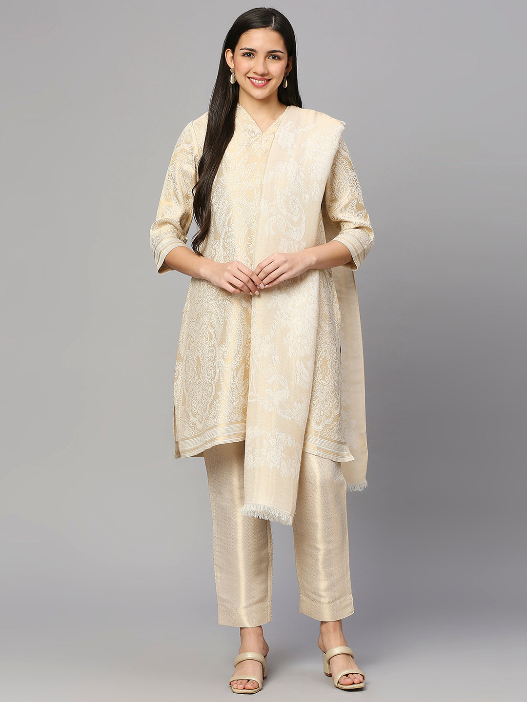 Brocade Off White Motif Design Set