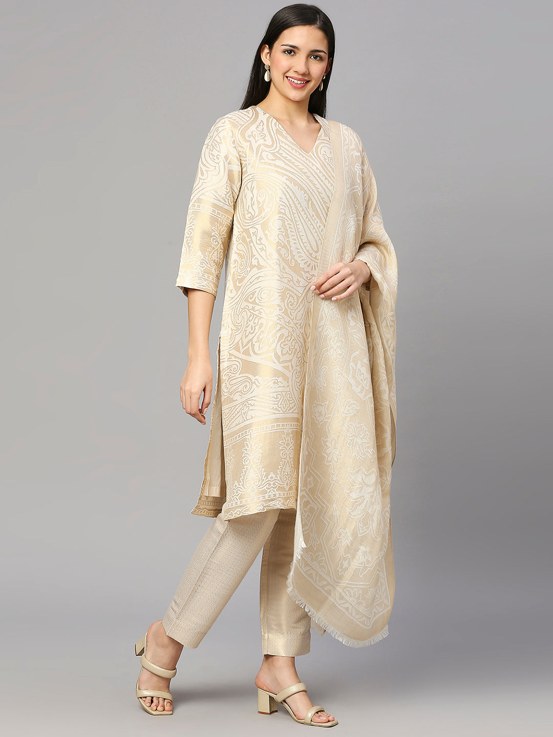 Brocade Off White Paisley Design Kurta