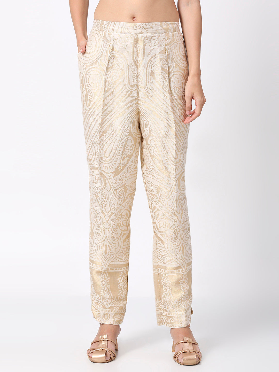 Off-White Enlarged Paisley Designed Brocade Pant