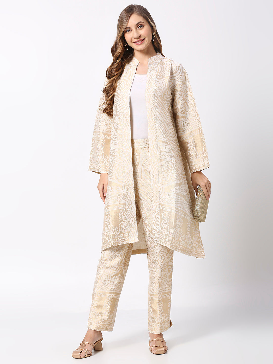 Brocade Paisley Design Off White Kimono Set