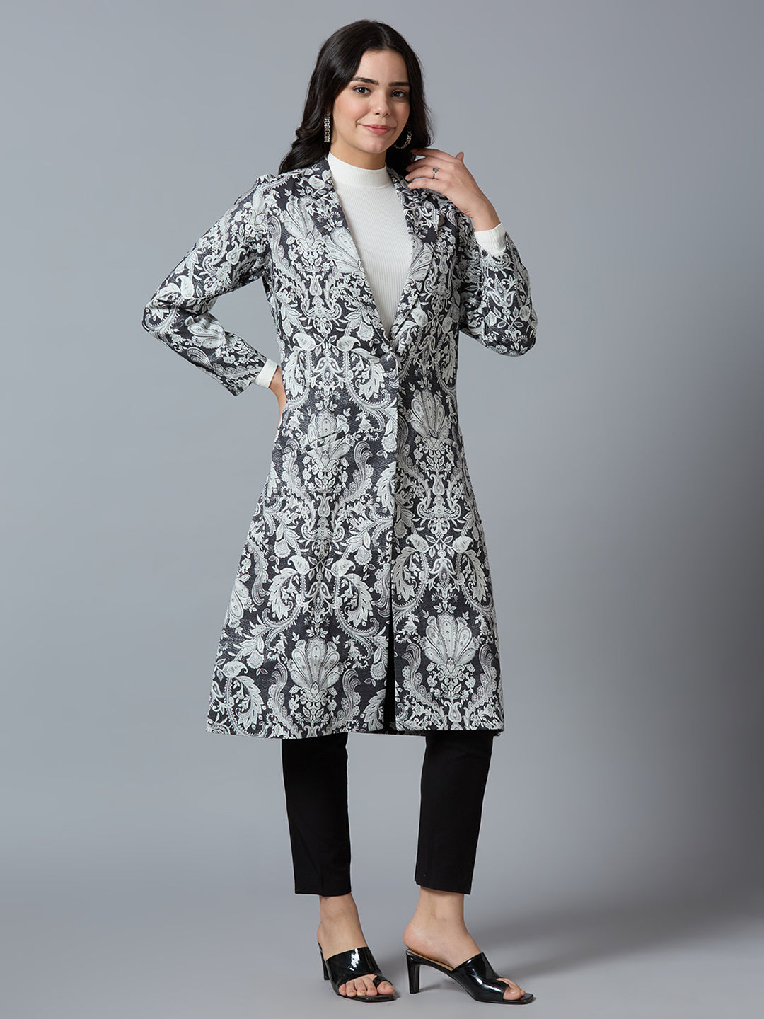 Black White Paisley Designed Brocade Metallic Long Blazer