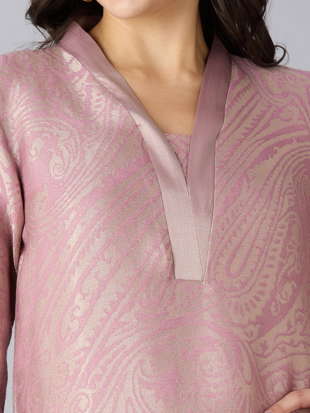 Mauve Paisley Design Brocade Kurta Set