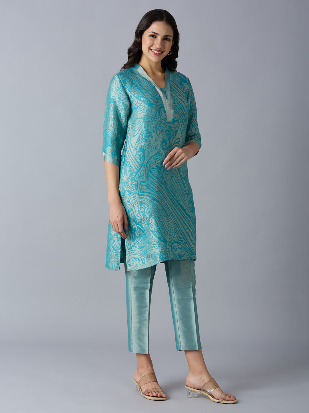 Mauve Paisley Design Brocade Kurta Set