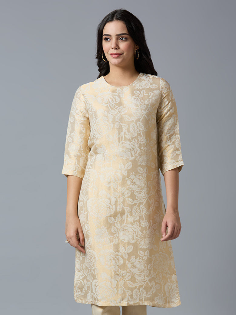 Brocade Rose Design Off-White Kurta