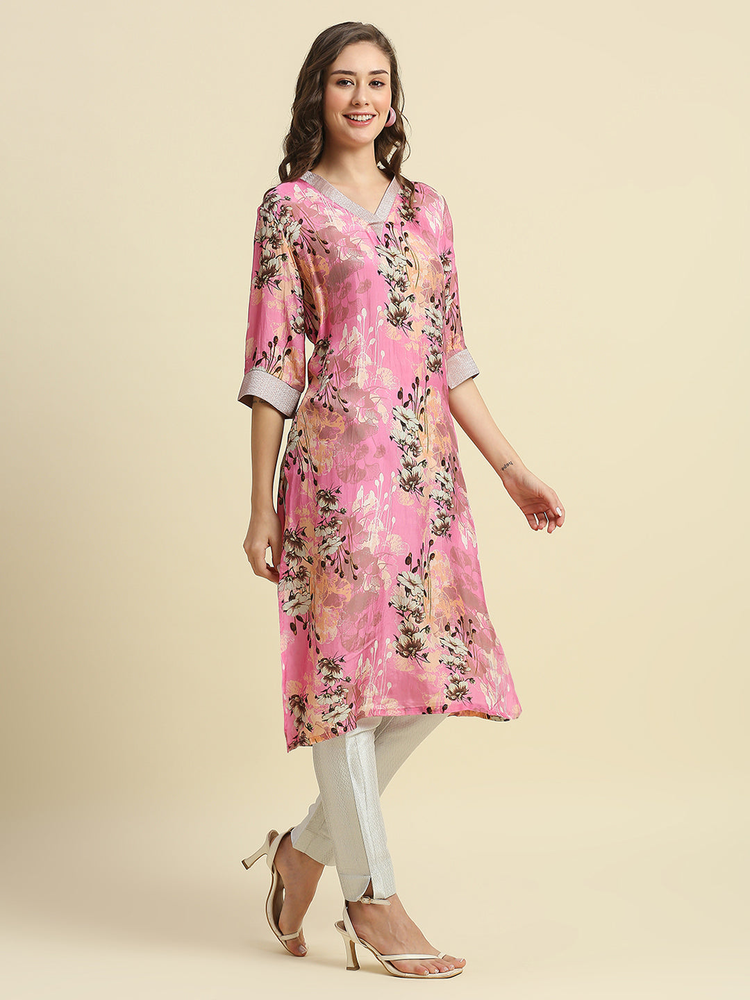 Pink & White Floral Printed Kurti with Metallic Trims