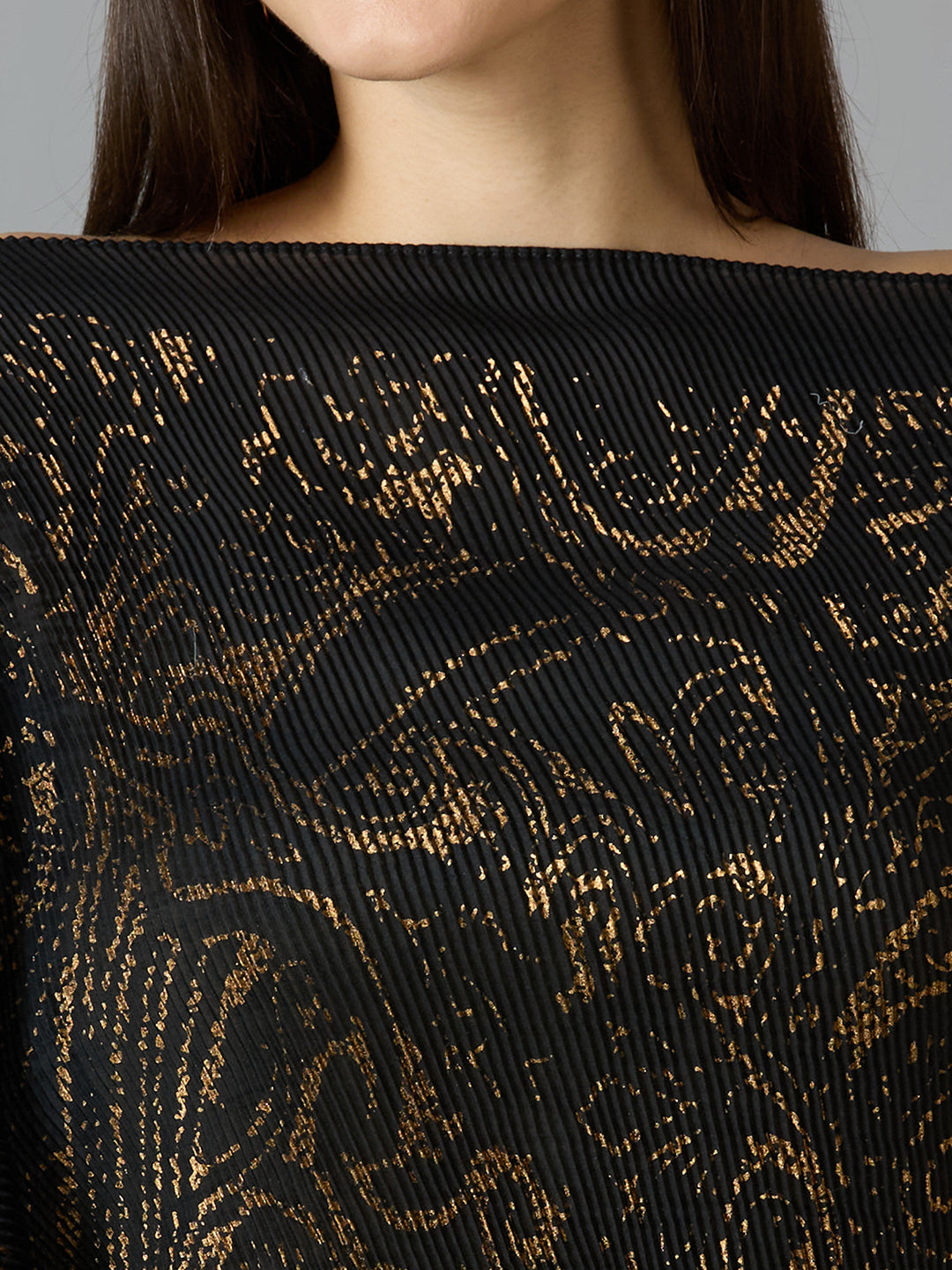 Black Paisley Designed Off Shoulder Brocade Pleated Poncho