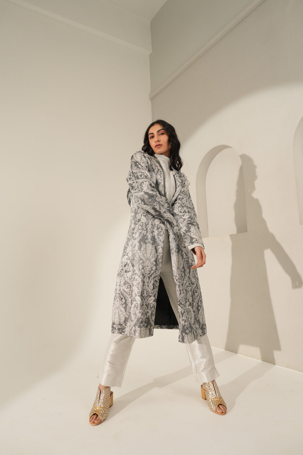 Black White Paisley Designed Brocade Metallic Long Blazer