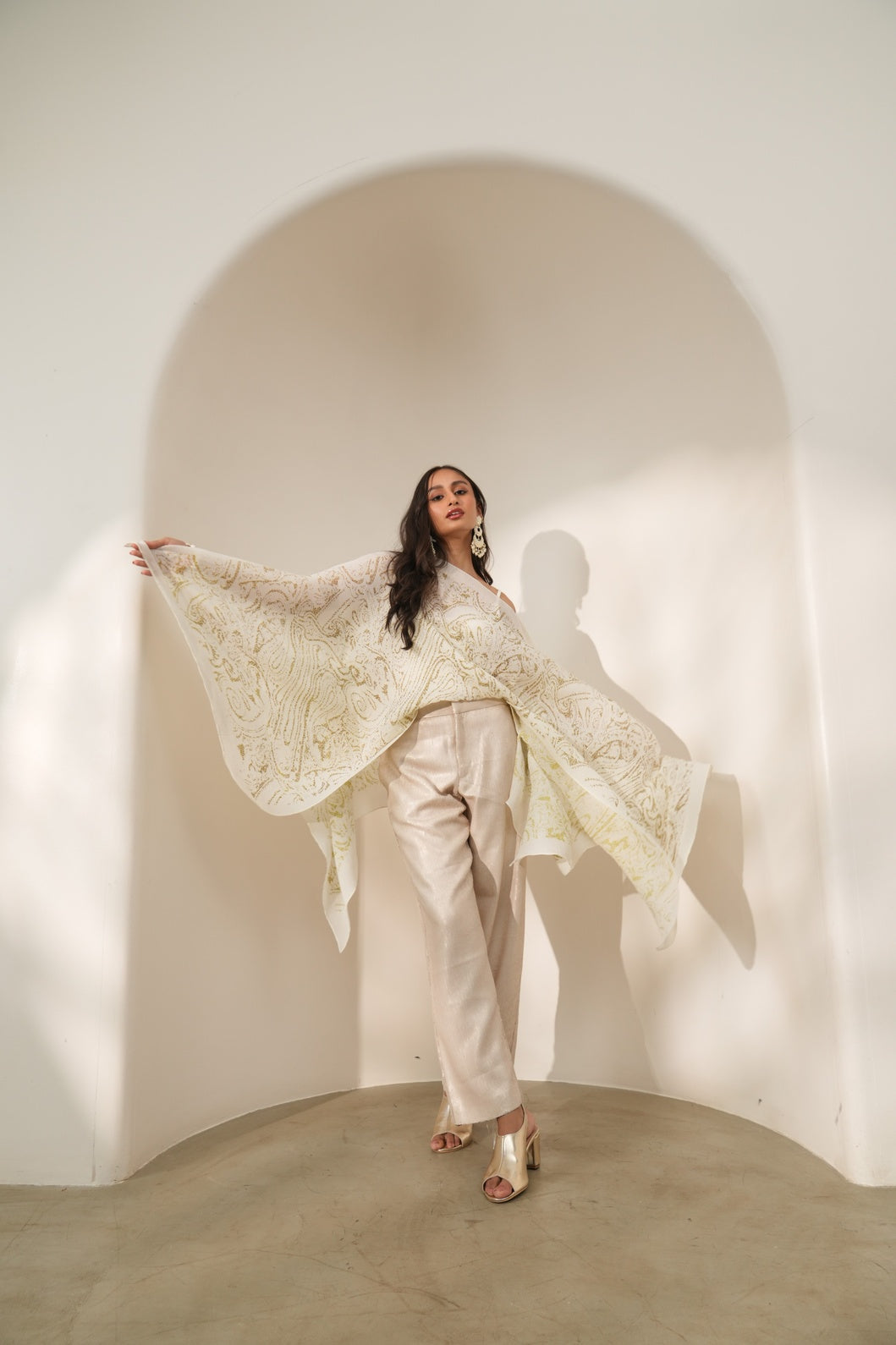 White Paisley Designed Off Shoulder Brocade Pleated Poncho-Pre Order