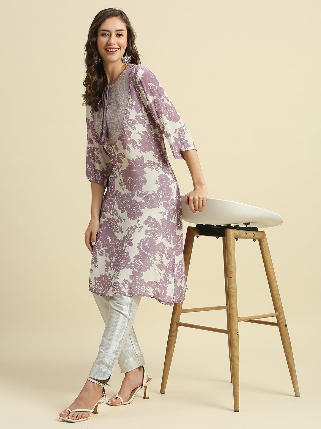 Floral Printed Lavender Kurta with Brocade Yolk