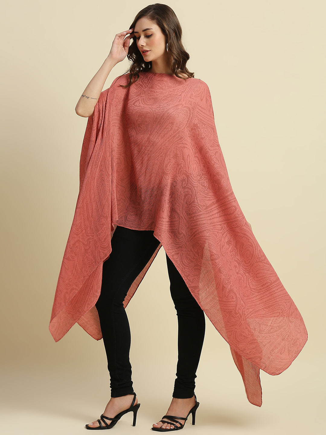 Peach & Gold Paisley Designed Off Shoulder Brocade Pleated Poncho