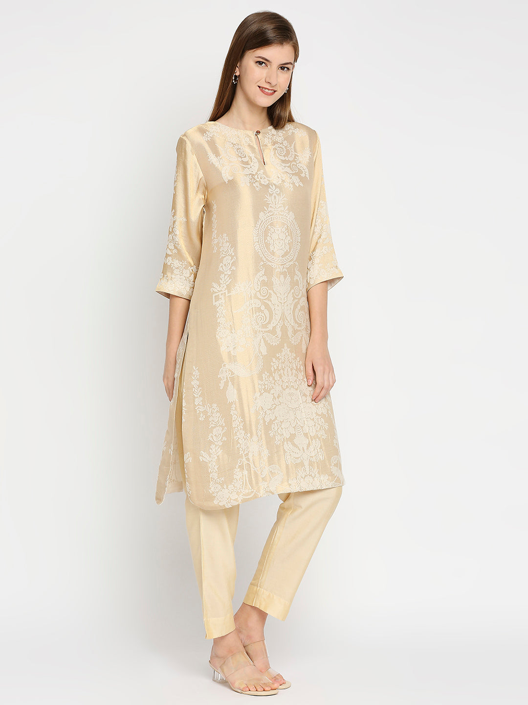 Off white and Turquoise embroidered kurta and inner #Designs #Indian  #Patterns #For Women #Pa… | Kurta designs women, Indian designer outfits,  Cotton kurti designs